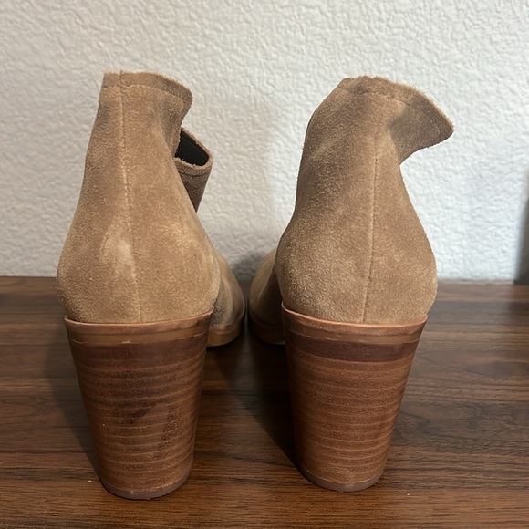 Like New Dolce Vita 3.5” Heel Booties, Size 11 - Picture 3 of 6